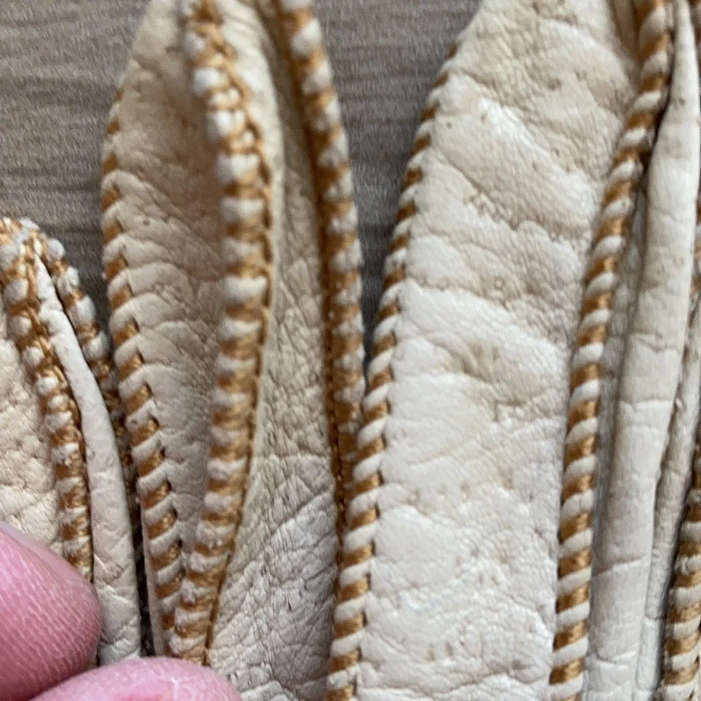 Vintage creamy tan leather gloves